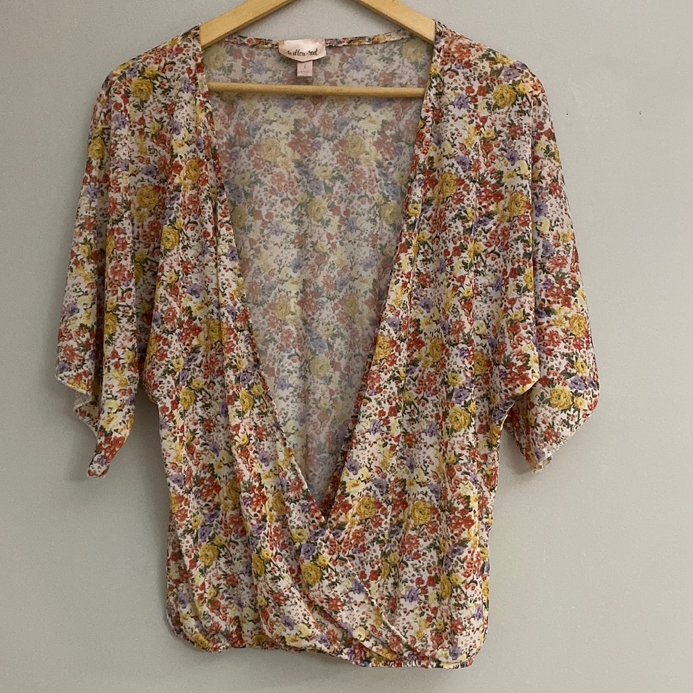 Willow & Root women’s floral blouse with open front size L